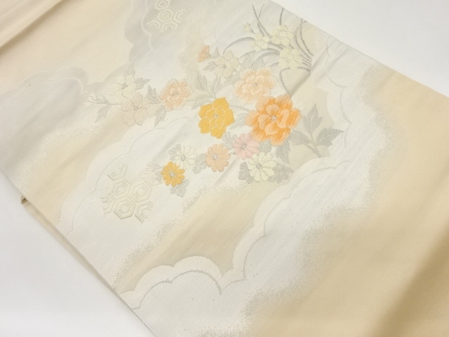 雲に草花・亀甲模様織出し名古屋帯